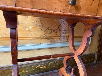 Coiffeuse en bois et placage, piètement en...