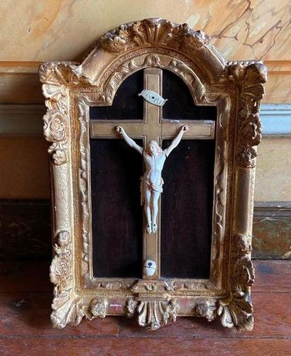 Christ dans son cadre cintré

H : 44 cm

(vendu...