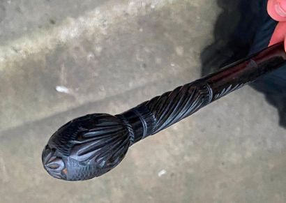 Lot including 2 black lace parasols and a...