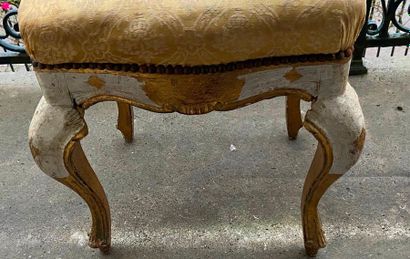 Batch: console and stool in cream lacquered...