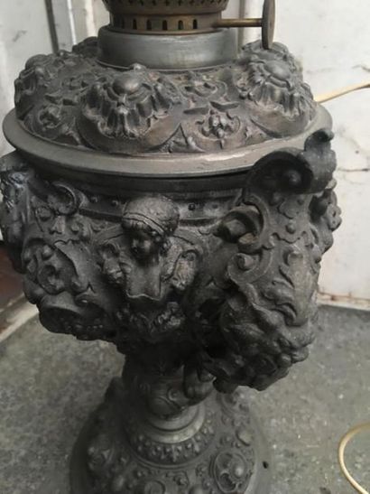 Oil lamp with a decoration of thermal baths...
