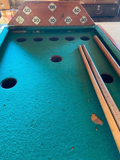 Mini billiard table 

3 balls, 3 sticks 

(sold...