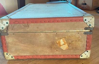 A large suitcase

90 x 54 x 32 cm 

Another...