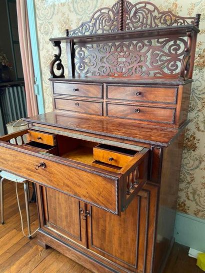 Meuble vitrine bureau 

H : 153 x 81 x 42...