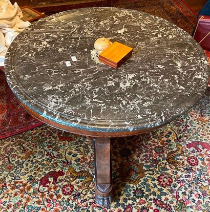 Tripod pedestal table made of wood and wood...
