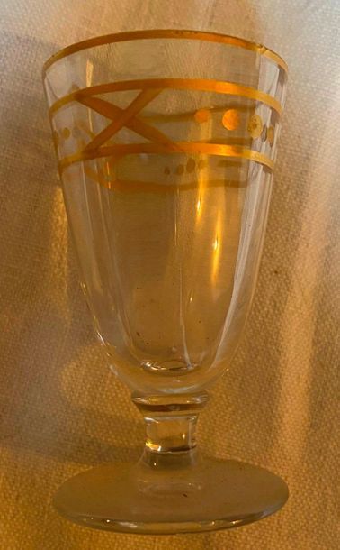 Service en cristal à décor de pointes de...