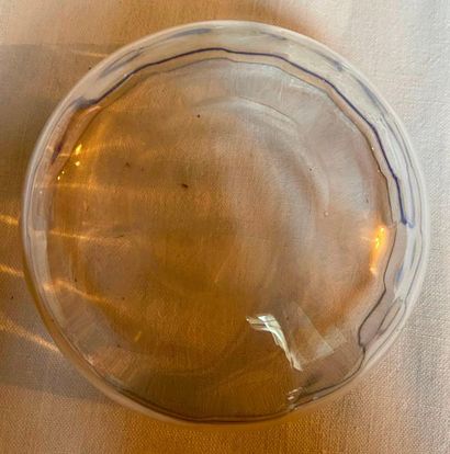 DAUM Nancy, suite de 5 verres à eau en verre.

On...