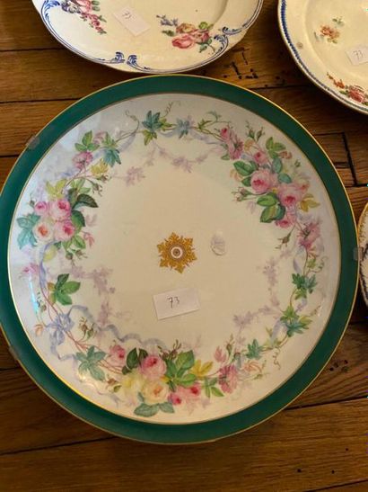 Dans le goût de Sèvres

Lot de 4 assiettes...