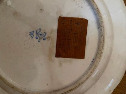 Dans le goût de Sèvres

Lot de 4 assiettes...