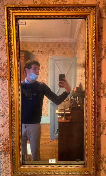Miroir de style Louis XVI à décor de rais...