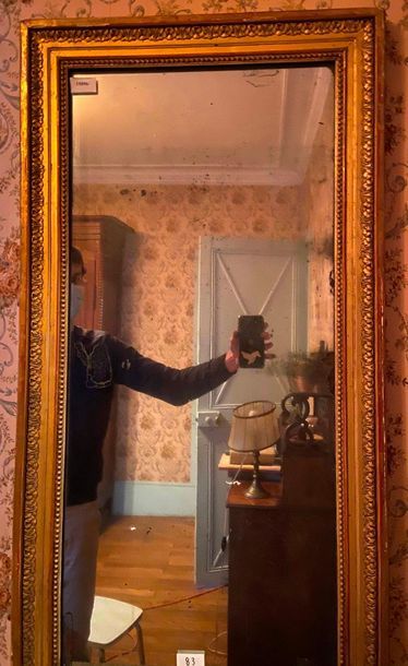 Miroir de style Louis XVI à décor de rais...