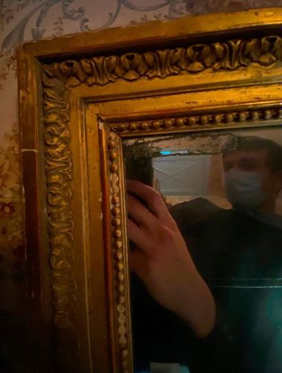 Miroir de style Louis XVI à décor de rais...