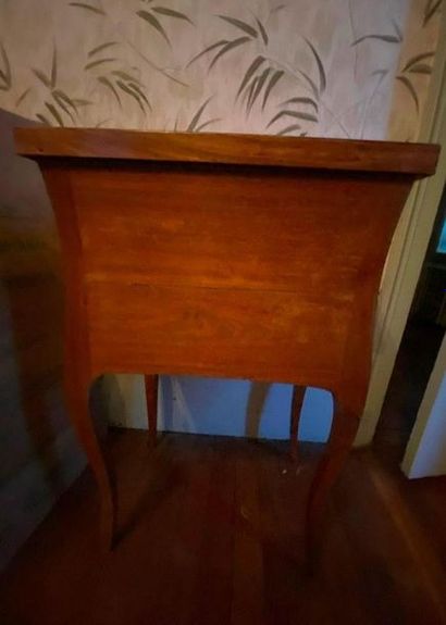 Table chiffonnière en bois et placage de...