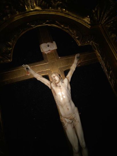 Crucifix

Dans un cadre cintré

50 x 34 cm...