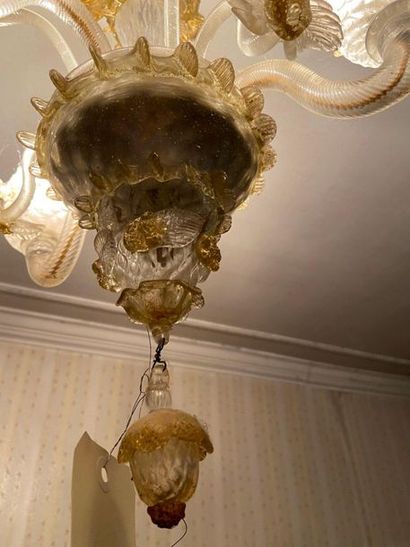 Lustre Venise en verre jaune 

H : 54 cm...