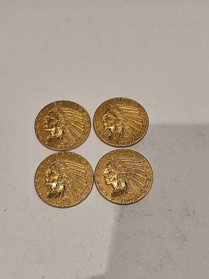 4 pièces de 5 Dollars or Indian Head datées...