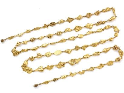Long necklace in gold 750 thousandths formed...