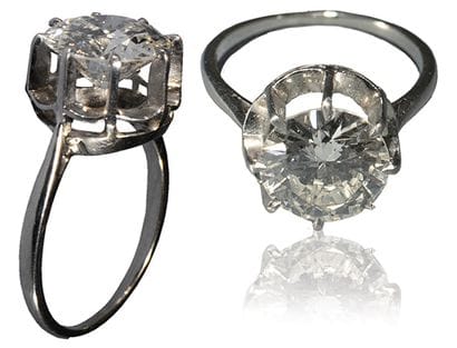 Solitaire ring in gold 750 thousandths adorned...