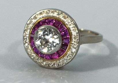 Ring in gold 750 and platinum 850 thousandths...