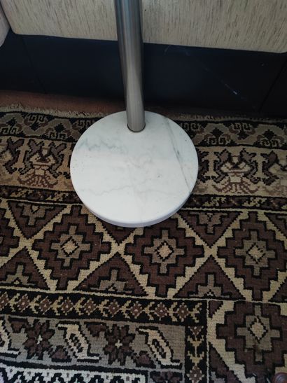 Five-light floor lamp, marble base 
Style...