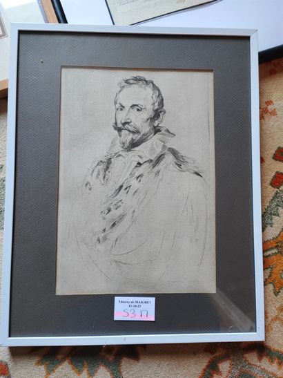 Lot of about 25 framed reproductions and...