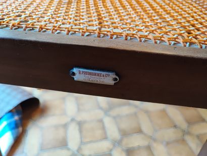 Lot de petits mobiliers comprenant un fauteuil...