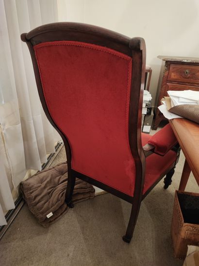Voltaire mahogany armchair. Late 19th century....