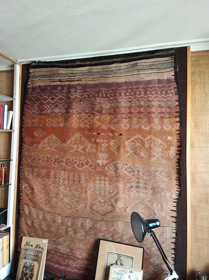 Lot d'environ 5 tapis dans le gout Kilim...