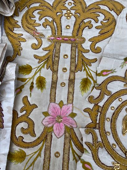 9 Set of disassembled chasuble elements:...