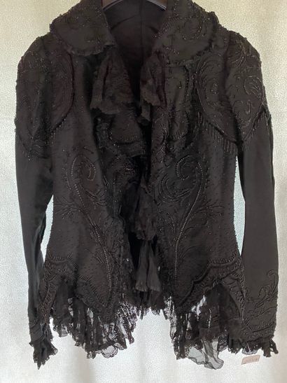 19-Long-sleeved black silk jacket, richly...