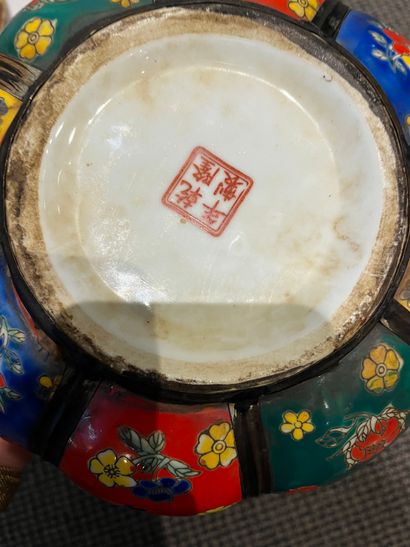 Modern Canton ceramic box (ref 72), length:...