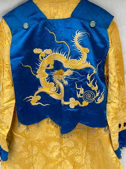 14 - Set of 2 dresses:
Yellow damask and...