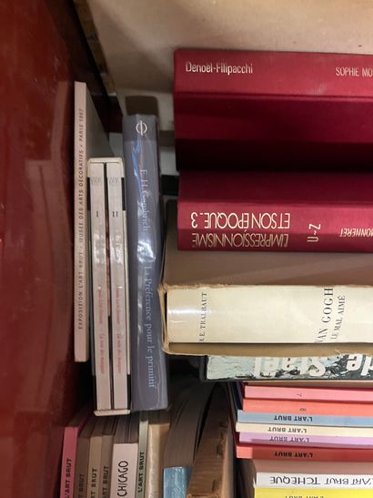 Two cases of art volumes including Goya,...