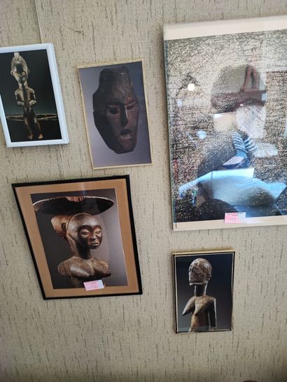 A large lot of reproductions, including figures...