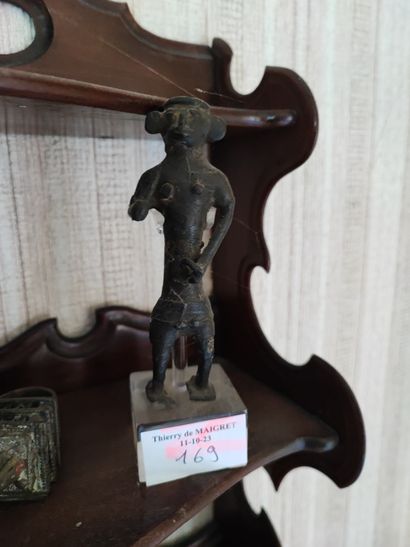 Petit lot de bibelots dans le goût de l'Asie...