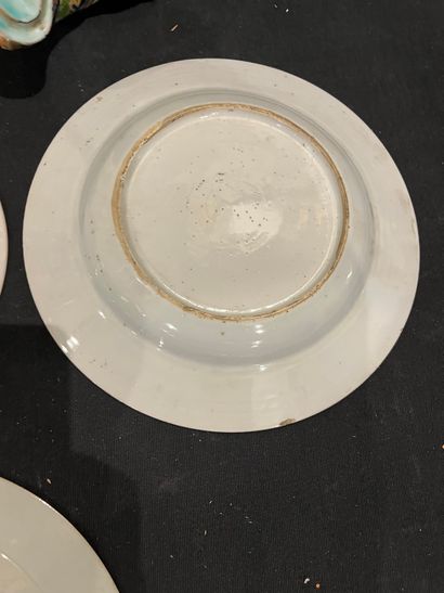 Lot of porcelain in the taste of China and...