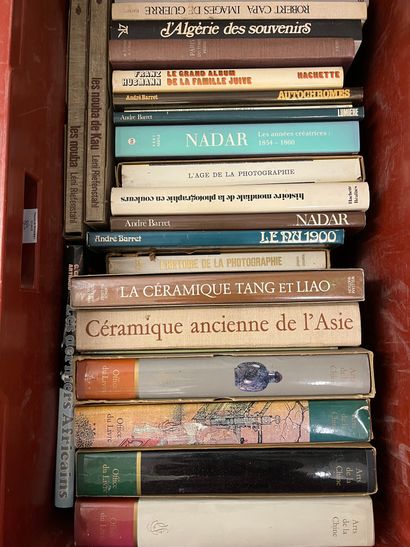 Two cases of art books including Japonisme,...