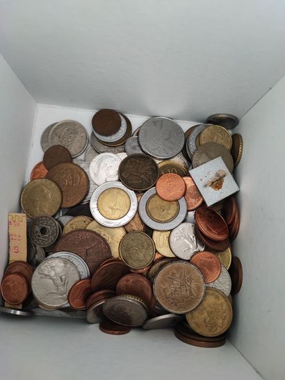 Lot de pièces demonetarisés, montre Cheifel,...