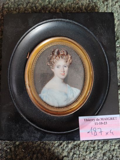 Lot de 4 miniatures Portraits. XVIIIe et...