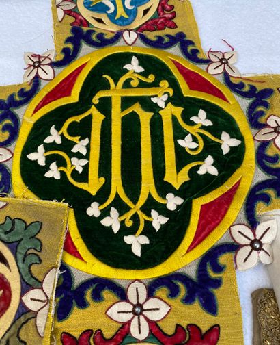 9 Set of disassembled chasuble elements:...