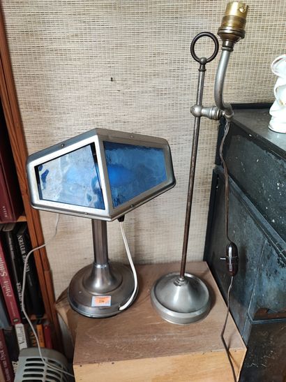 Lampe de bureau dans le goût des modèles...