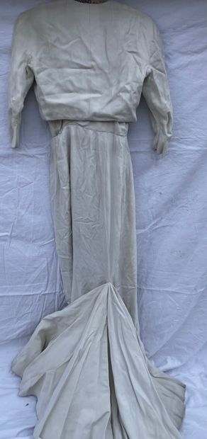 N Set of 3 long strapless dresses:
one in...