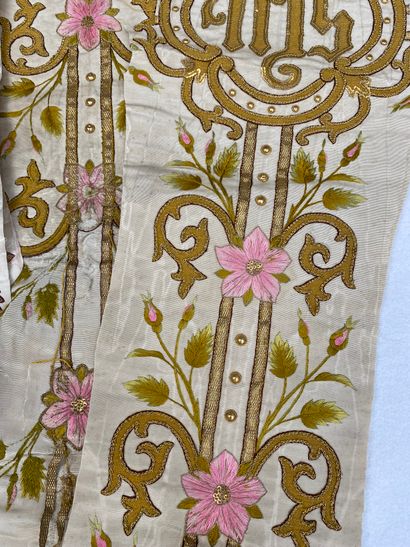 9 Set of disassembled chasuble elements:...