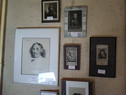 Lot of about 25 framed reproductions and...