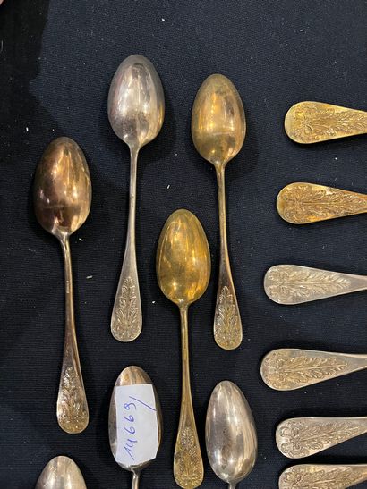 Set of silver-plated tableware with knot...