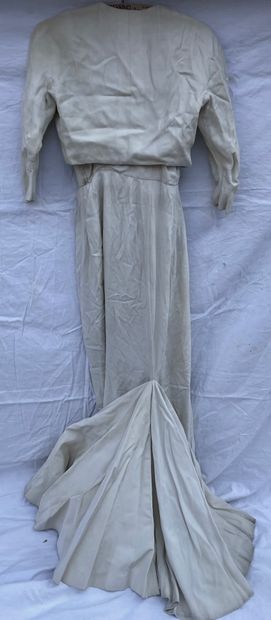 N Set of 3 long strapless dresses:
one in...