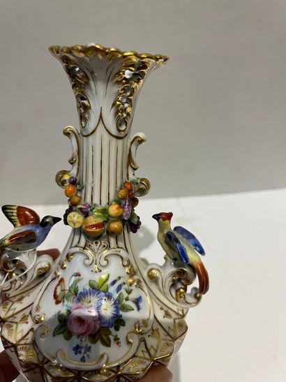 Dans le goût de Sèvres or modèle de Sèvres...