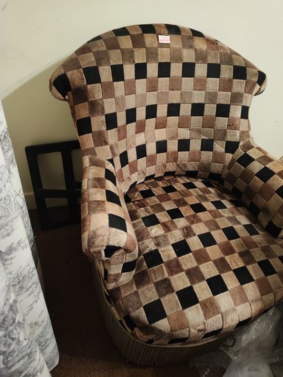 Comfortable checked velvet bergère. A four-leaf...