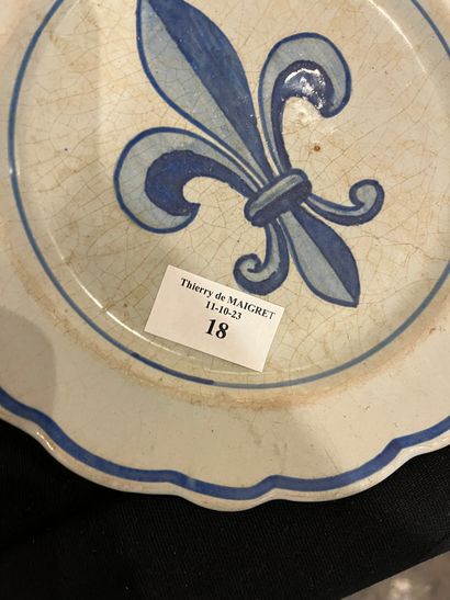 Mannette of modern earthenware including...