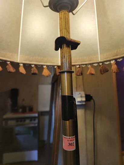 Brass floor lamp
H:138 cm 
